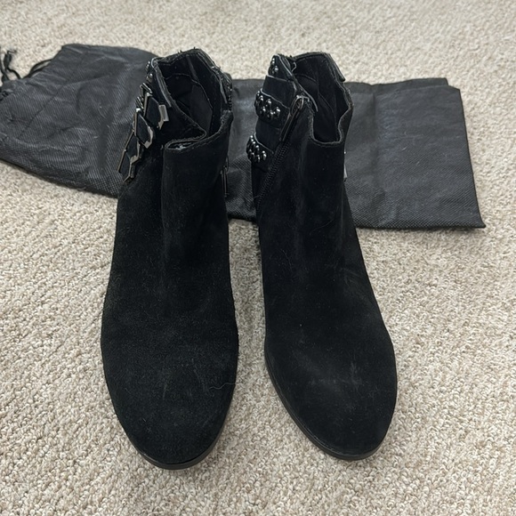 Beautiful black suede booties - Picture 2 of 6